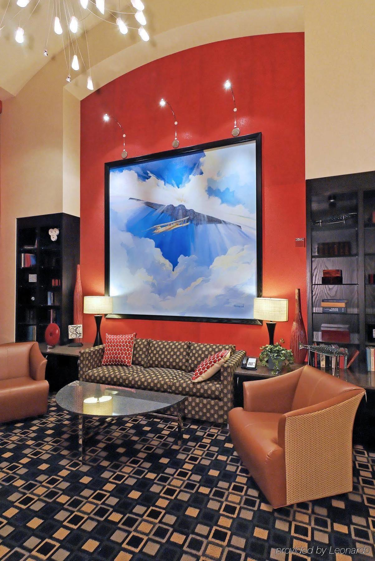 Hampton Inn & Suites Herndon-Reston Interior photo